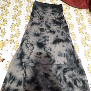 Black and grey tie dye slit maxi skirt